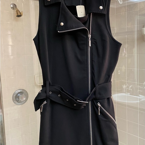 NWT Forever 21 Dress - Picture 2 of 5